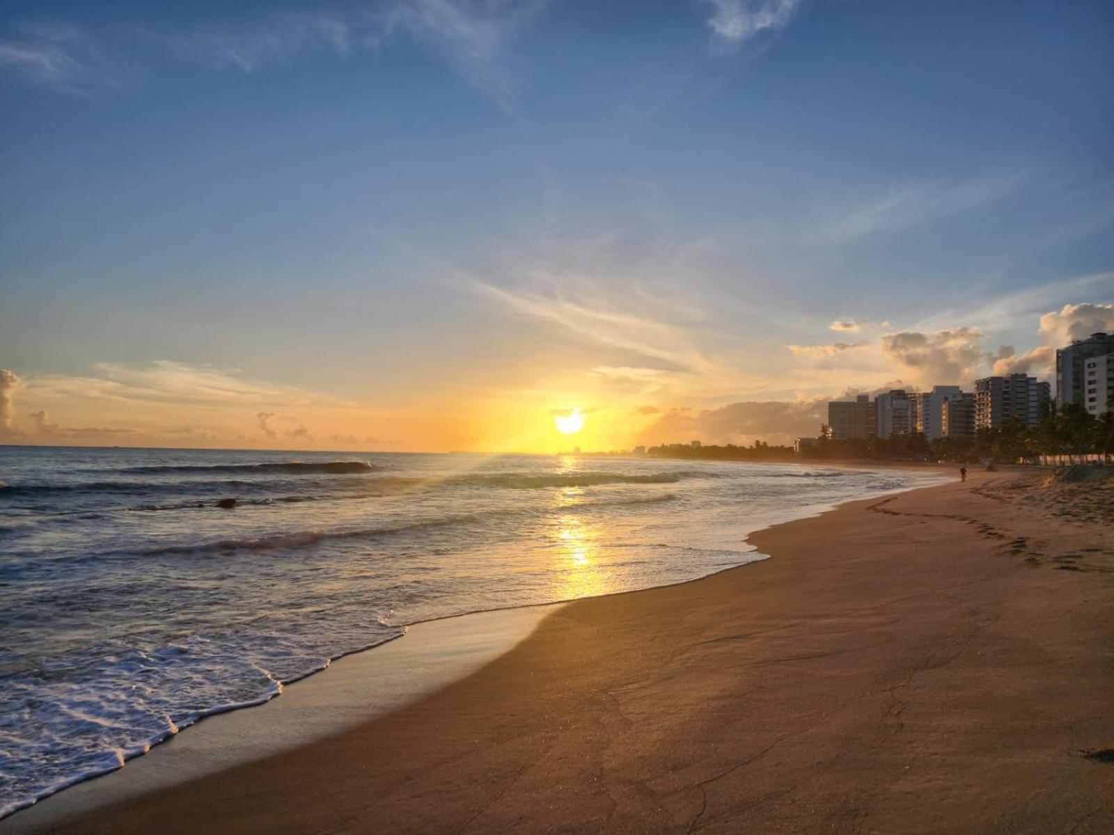 Stunning 2-bedroom Apartamento San Juan